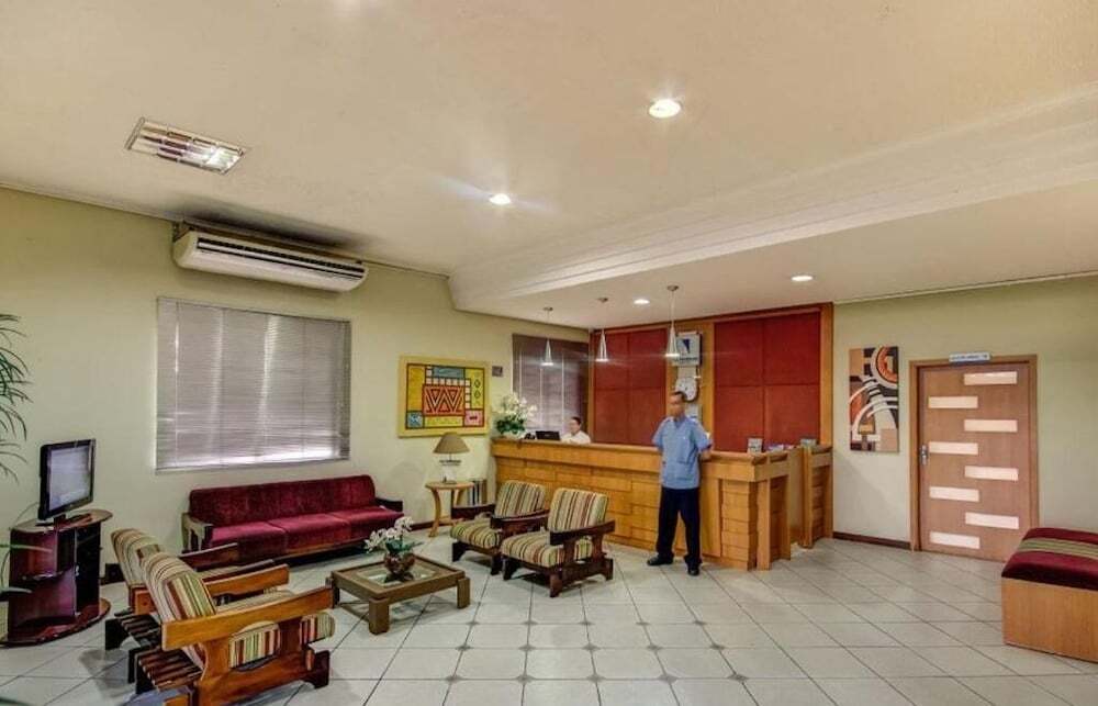 Foz Presidente Economic Hotel 