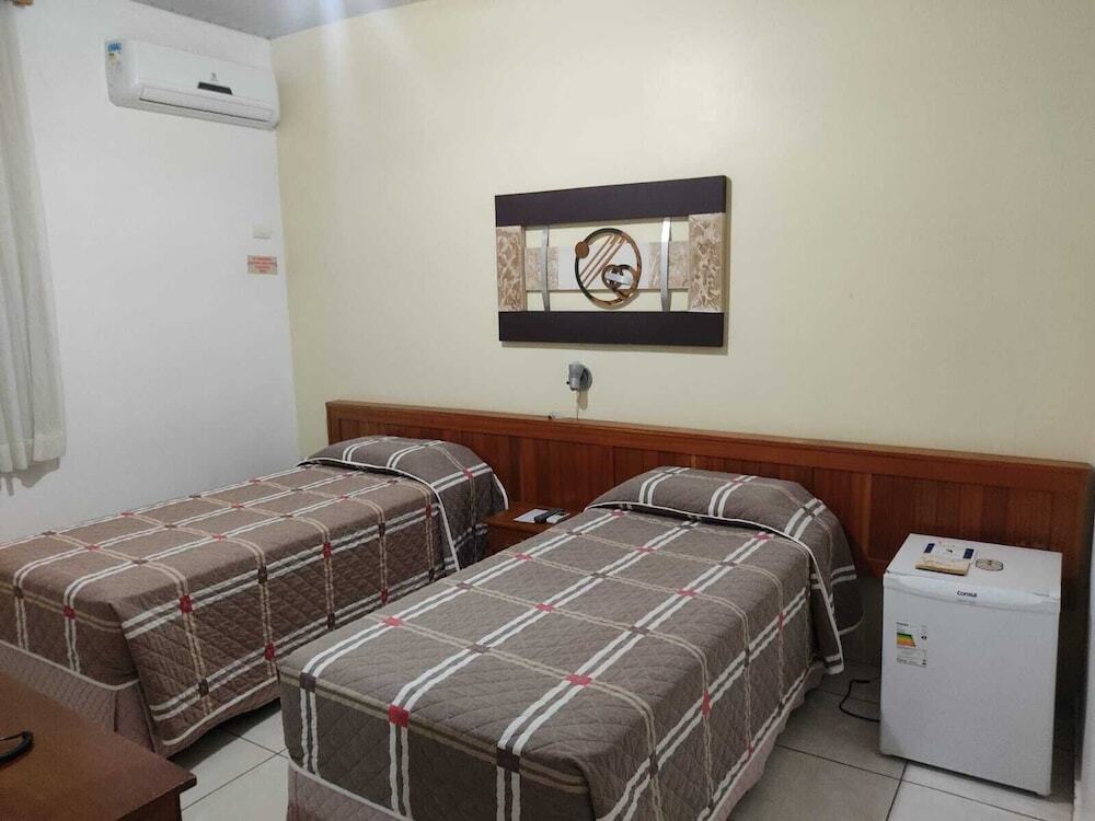 Foz Presidente Economic Hotel 