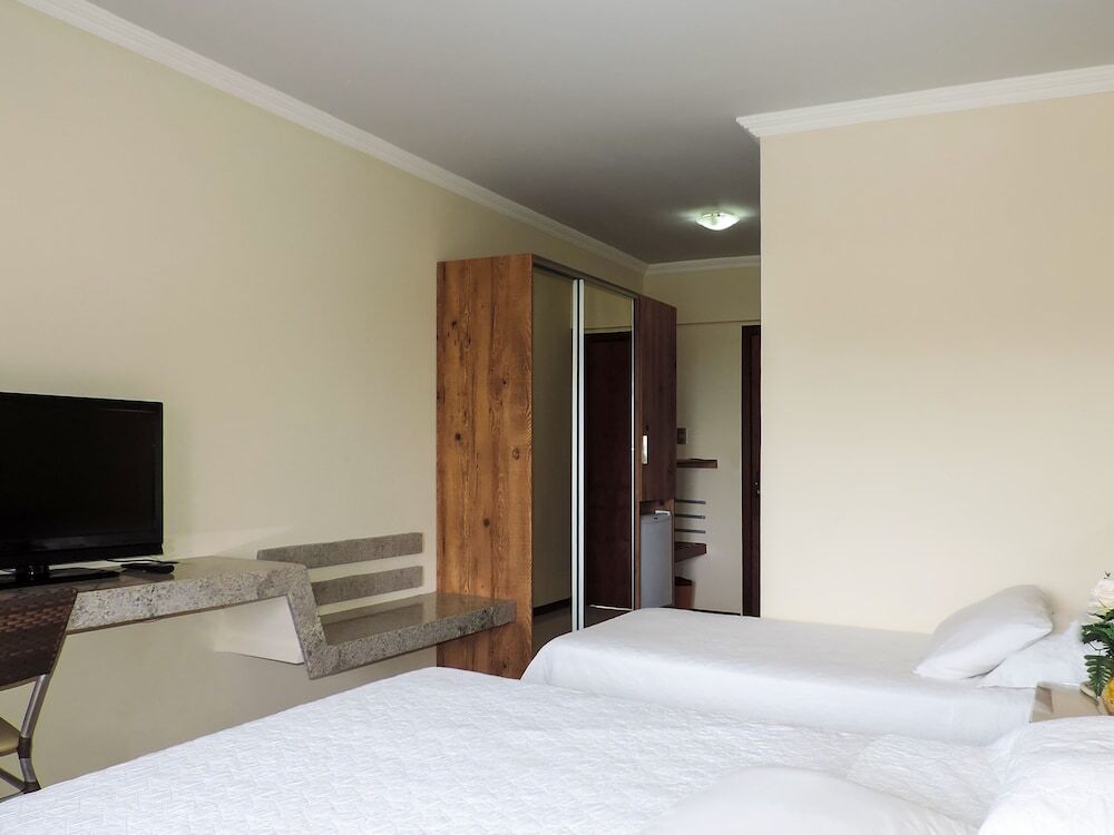 Golden Beach Hotel 