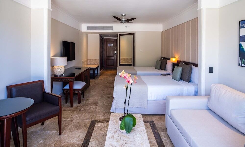 Grand Palladium Imbassa� Resort & Spa 