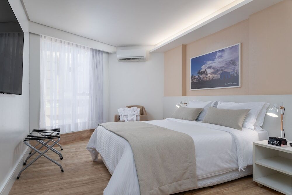 Hotel Brisa Suites 