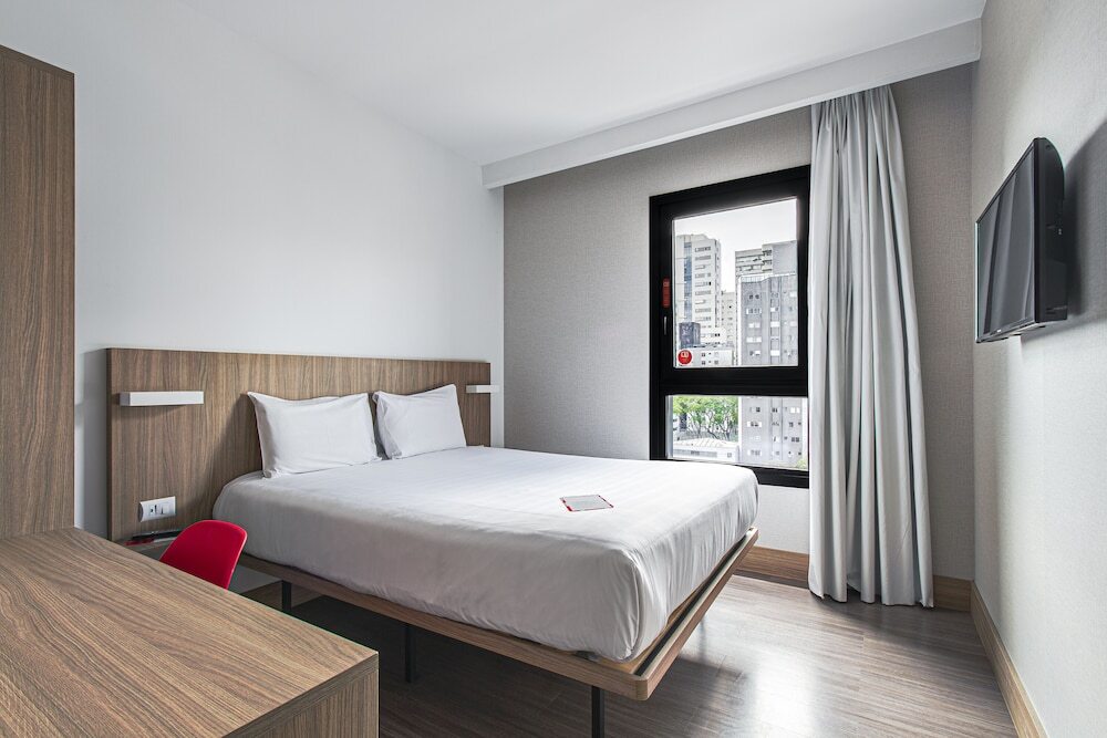 Hotel Moov Curitiba 
