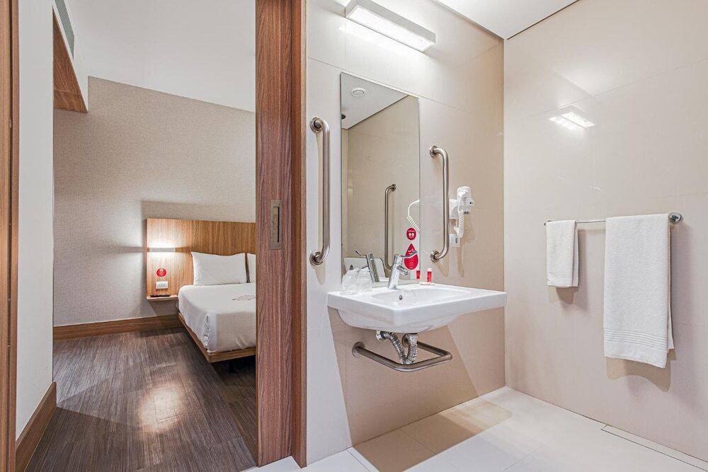 Hotel Moov Curitiba 
