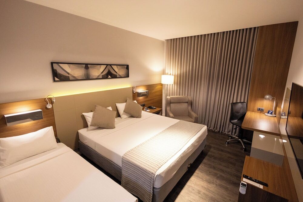 JL Hotel by Bourbon 