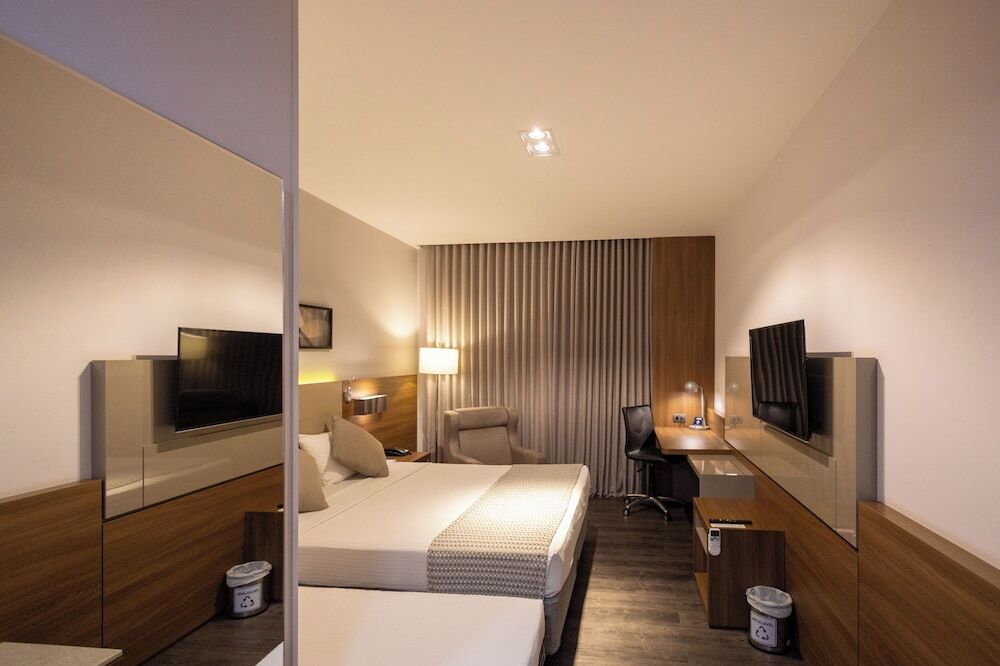 JL Hotel by Bourbon 