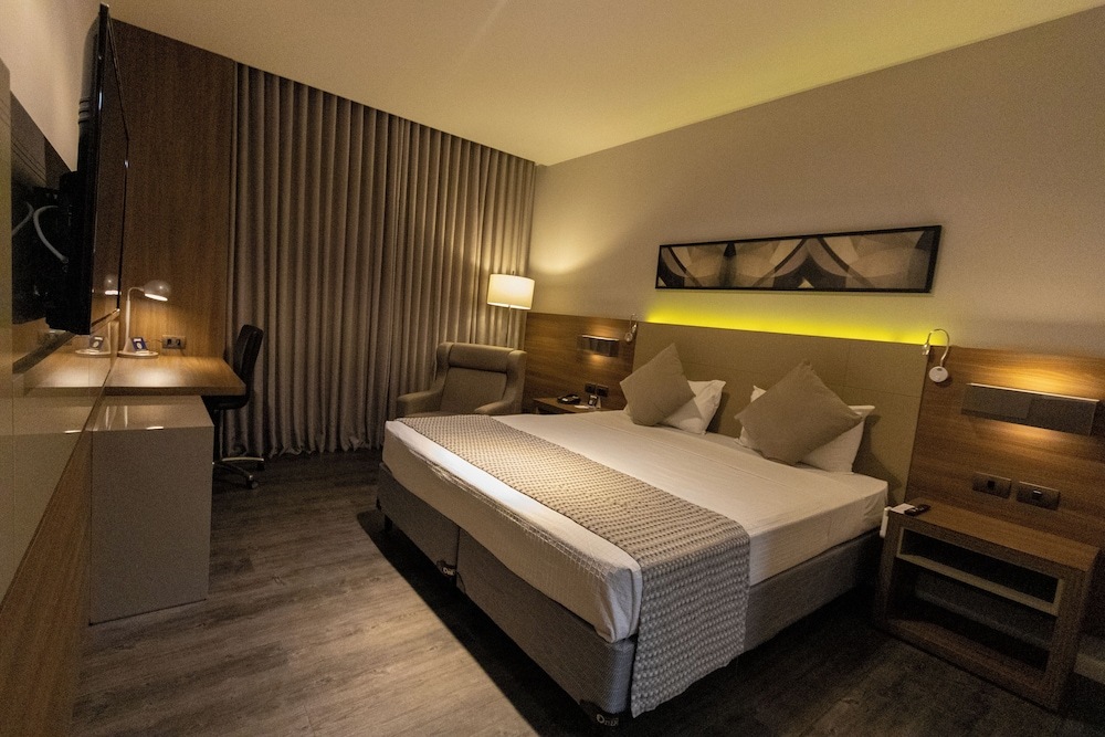 JL Hotel by Bourbon 