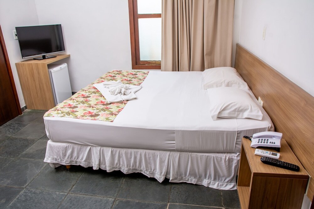 La Belle Beach Hotel 