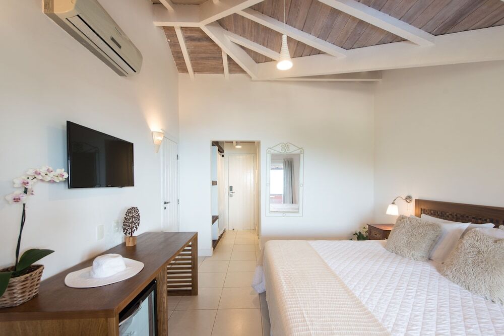 La Pedrera Small Hotel & Spa 