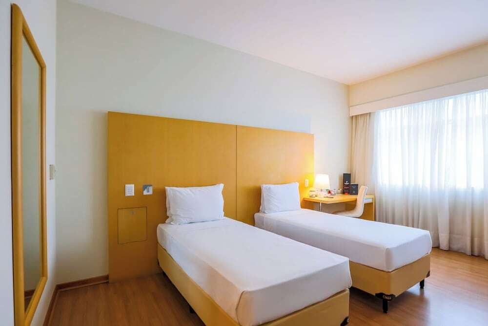 Pestana Curitiba Hotel 