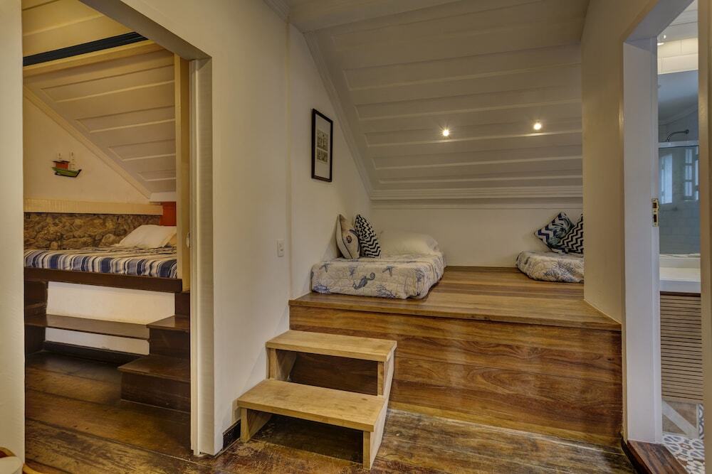 Sandi Hotel 