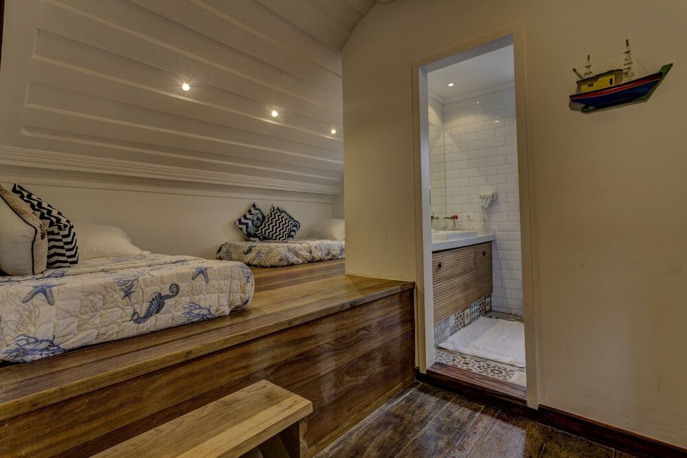 Sandi Hotel 