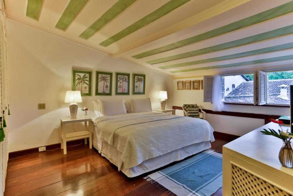 Sandi Hotel 