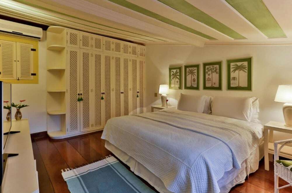 Sandi Hotel 