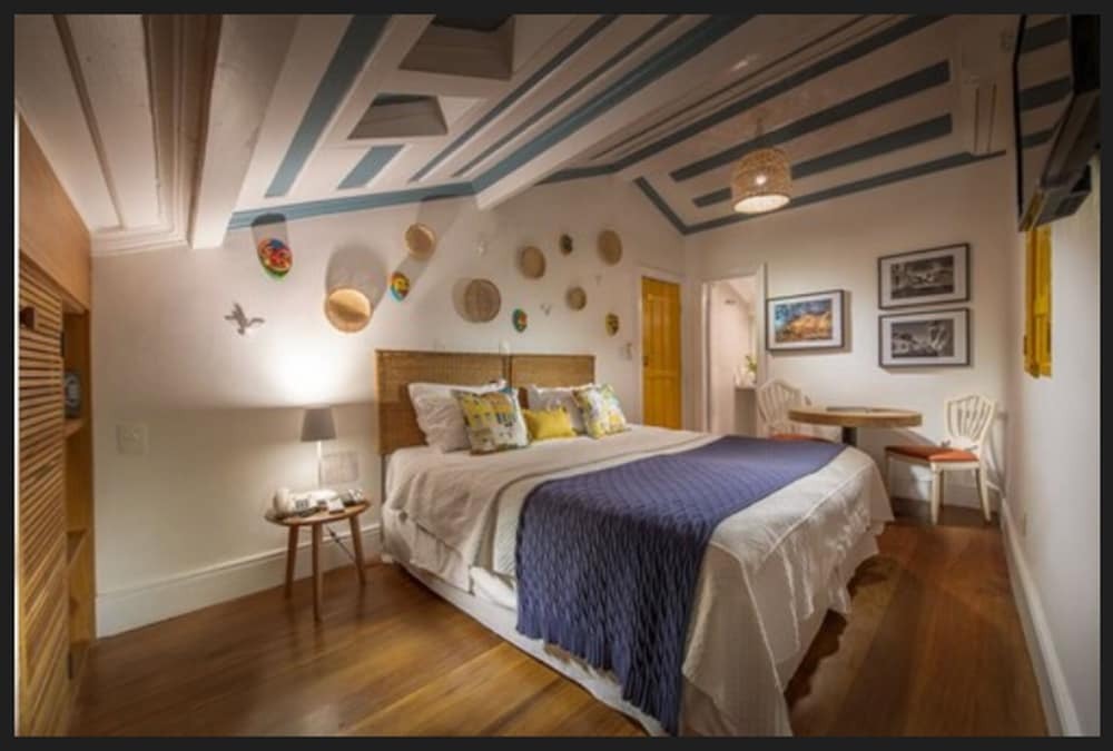 Sandi Hotel 