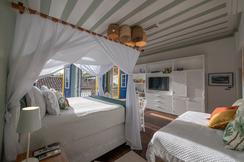 Sandi Hotel 