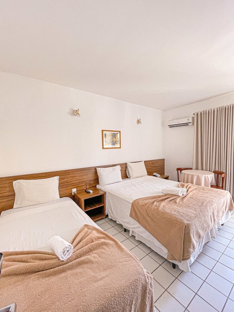 Sunshine Praia Hotel