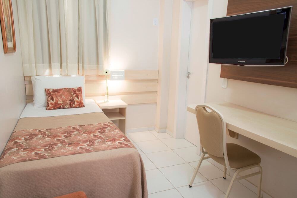 Tarob� Hotel 