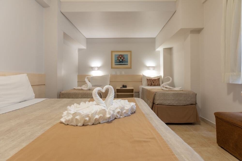 Tarob� Hotel 