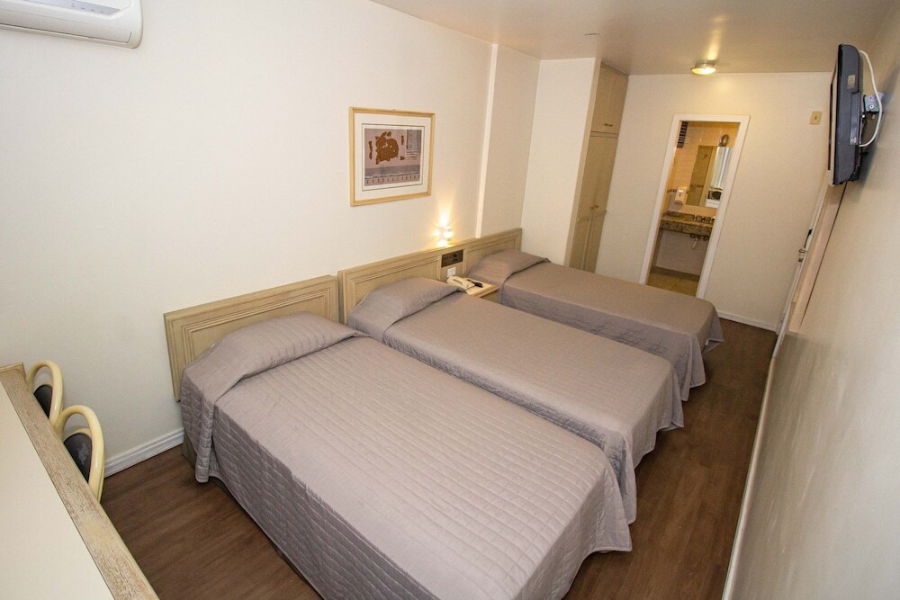 Trevi Hotel & Business 