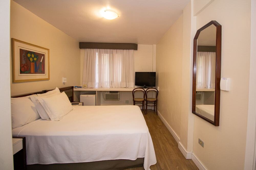Trevi Hotel & Business 