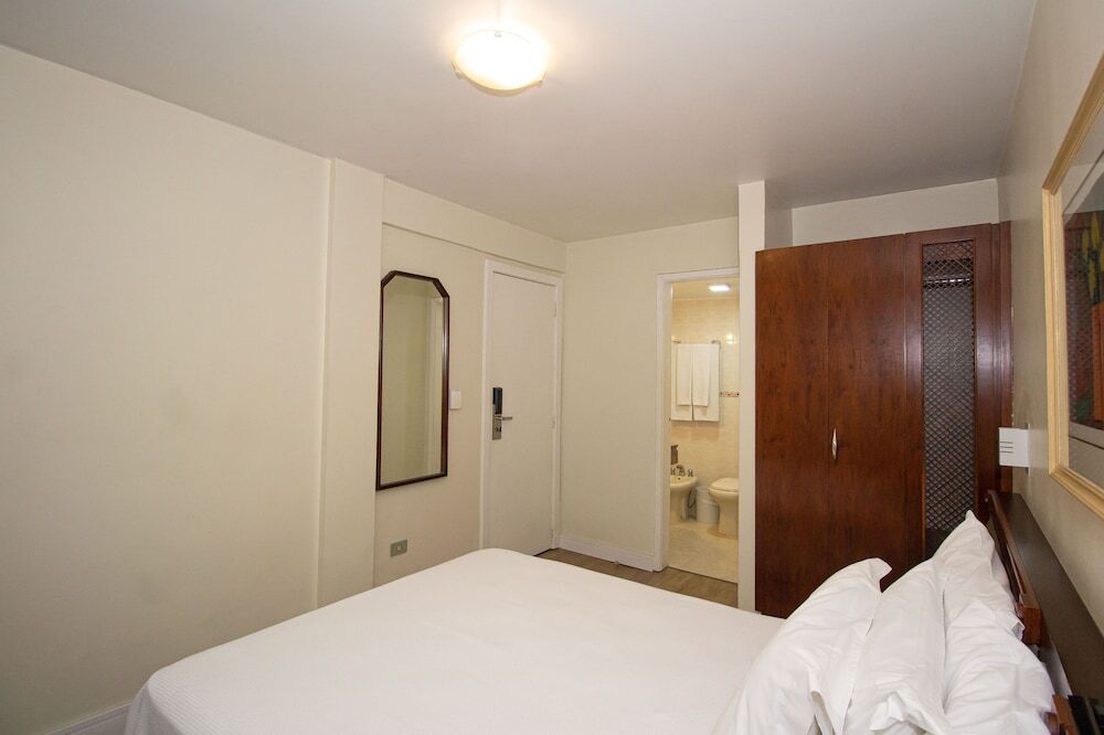 Trevi Hotel & Business 