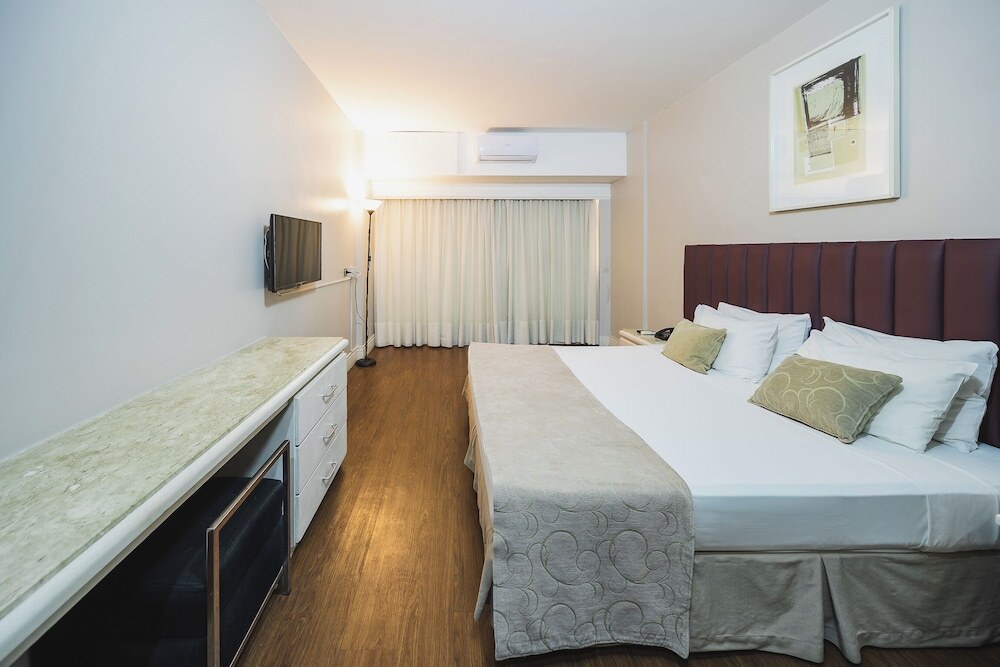 Victoria Villa Curitiba by Nacional Inn 