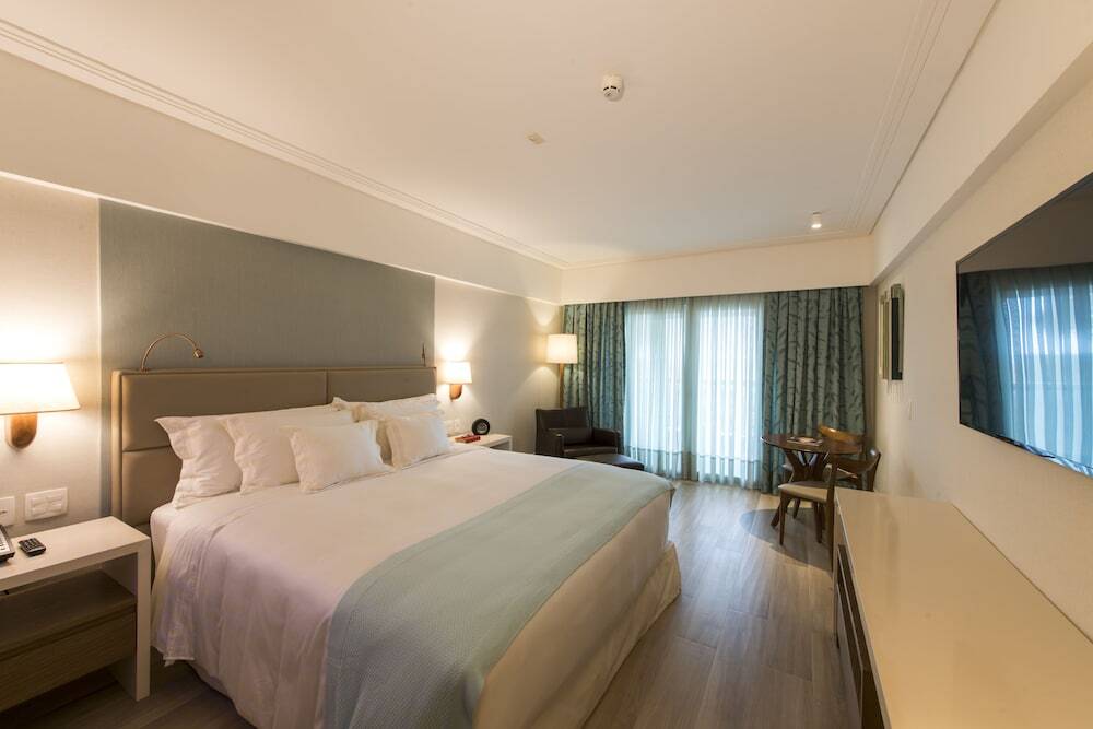 Vogal Luxury Beach Hotel & Spa 