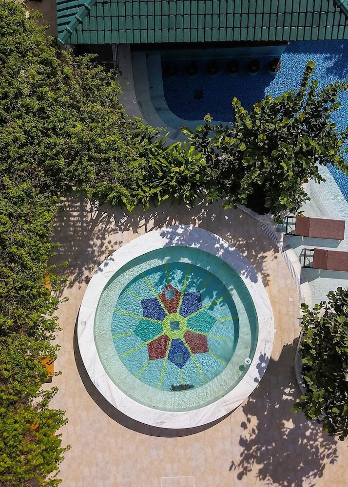 Vogal Luxury Beach Hotel & Spa 