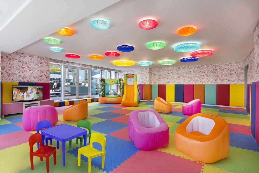 Atana Hotel