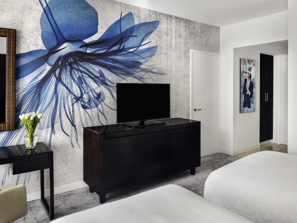 Movenpick Jumeirah Lakes Towers
