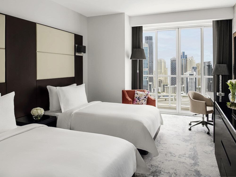 Movenpick Jumeirah Lakes Towers