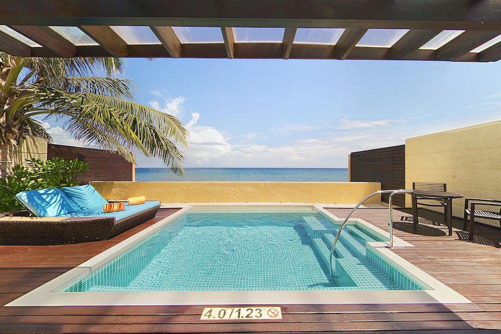 Sheraton Maldives Full Moon Resort and Spa