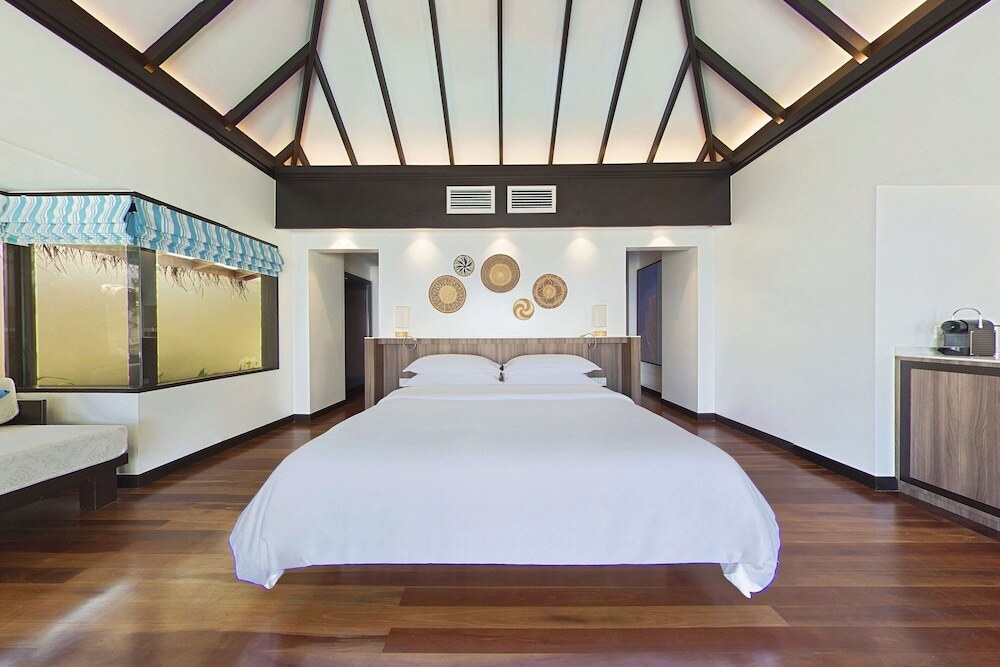 Sheraton Maldives Full Moon Resort and Spa