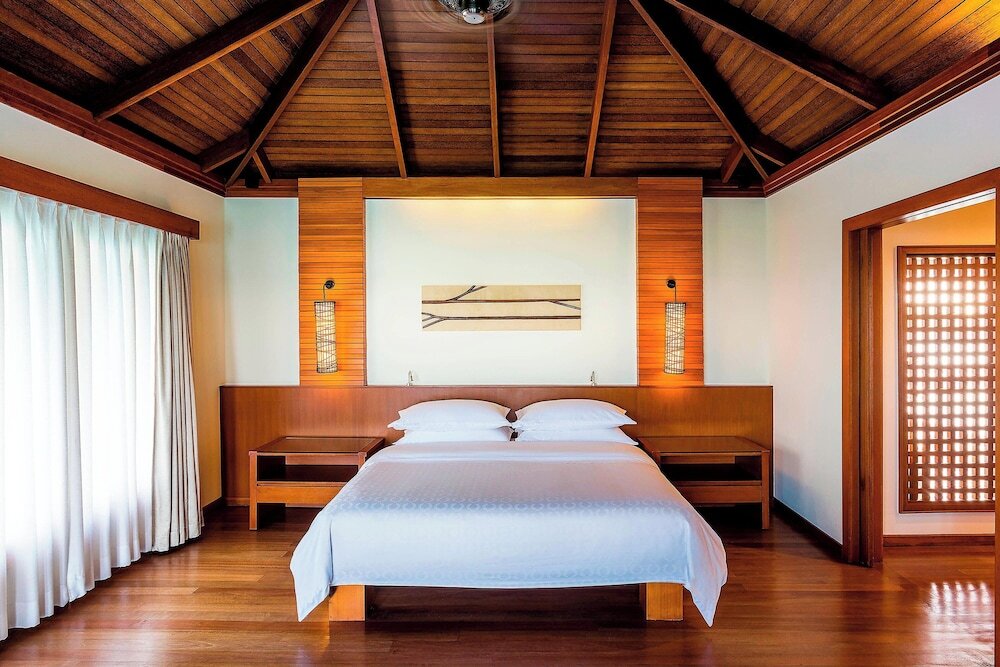 Sheraton Maldives Full Moon Resort and Spa