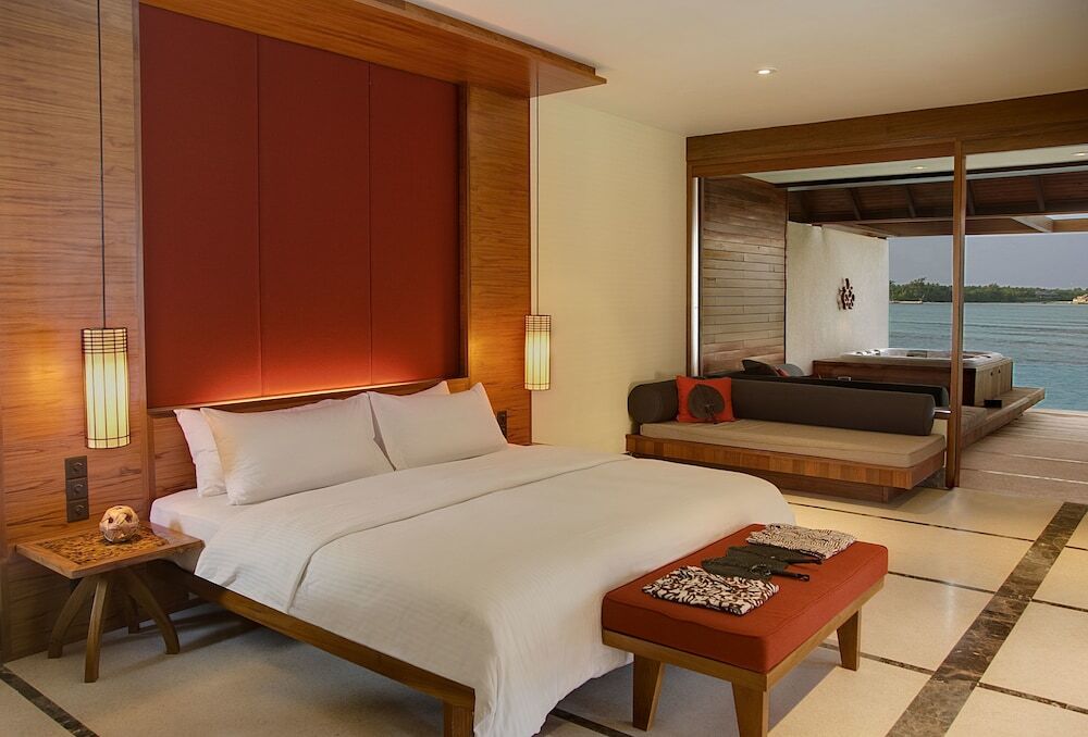 Villa Nautica Paradise Island Resort & Spa