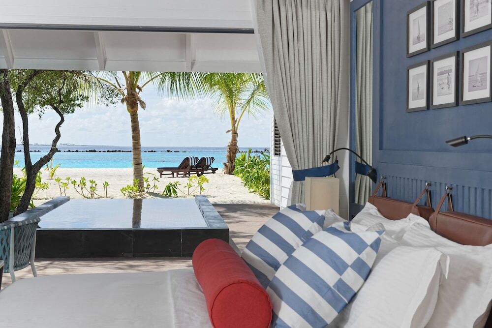 Villa Nautica Paradise Island Resort & Spa