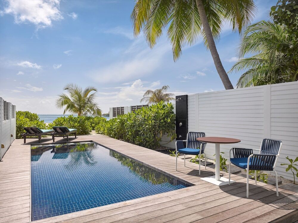 Villa Nautica Paradise Island Resort & Spa