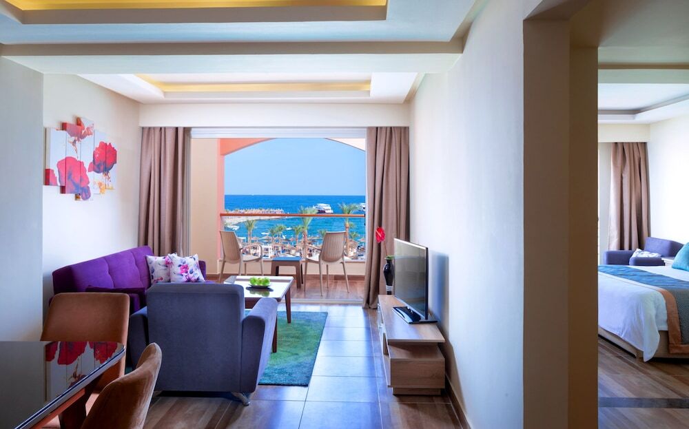 Beach Albatros Resort