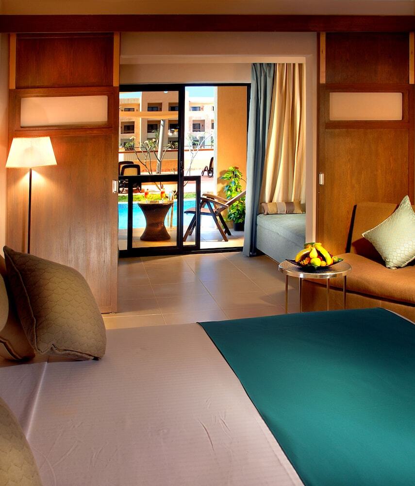 Coral Sea Aqua Club