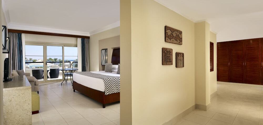 Coral sea Holiday Resort & Aqua park