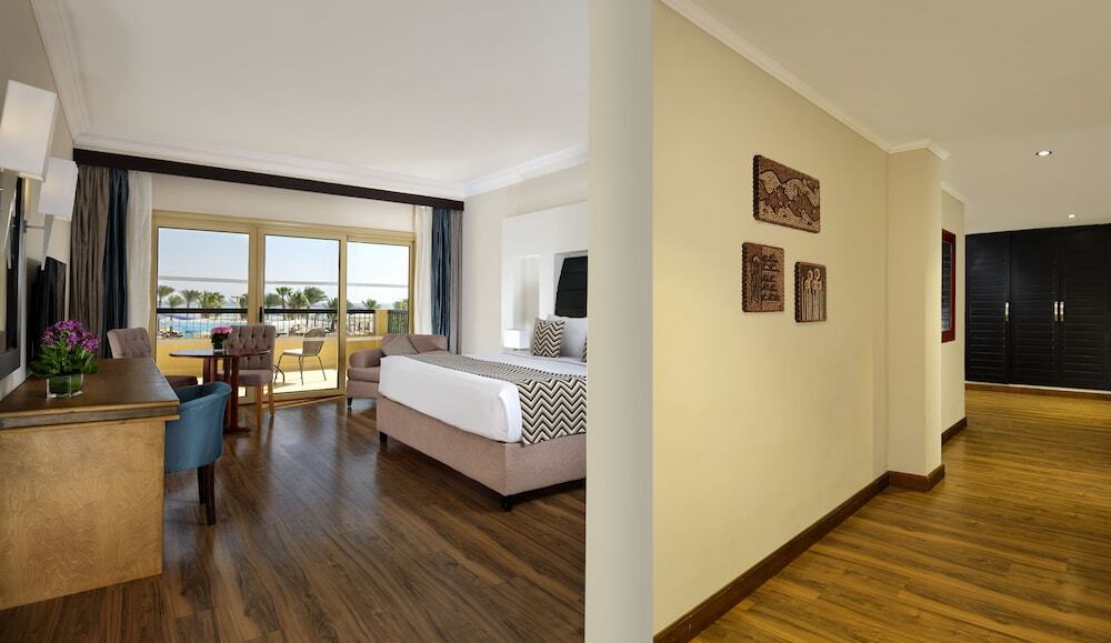 Coral sea Holiday Resort & Aqua park