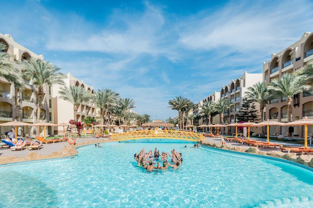 El Karma Aqua Beach Resort