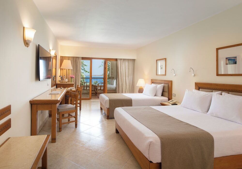 Fort Arabesque Resort, Spa & Villas