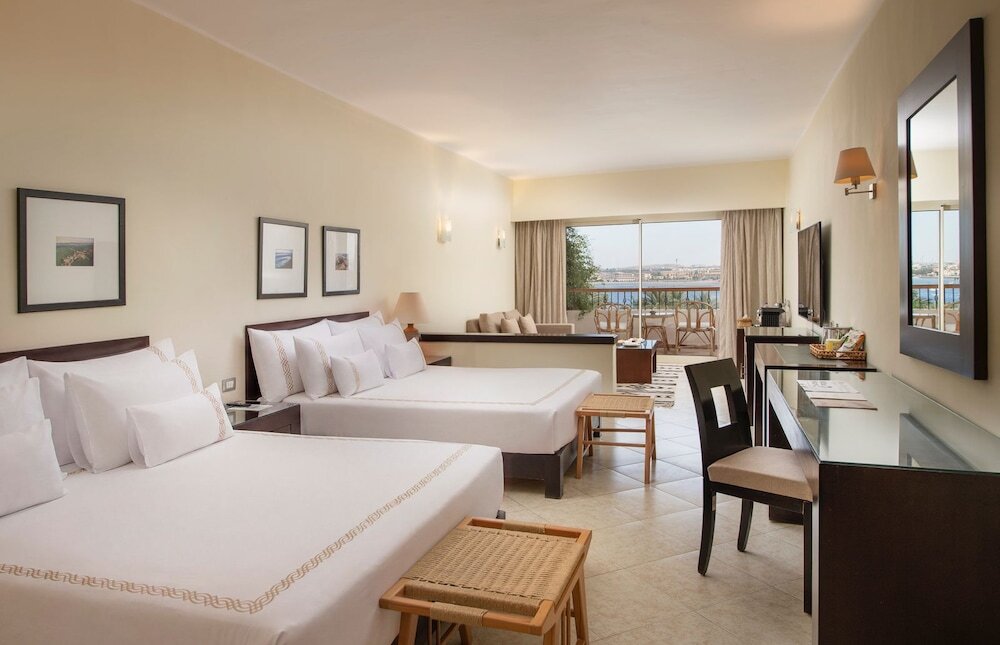 Fort Arabesque Resort, Spa & Villas
