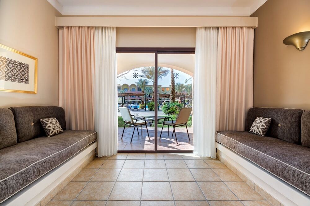 Jaz Makadi Saraya Resort