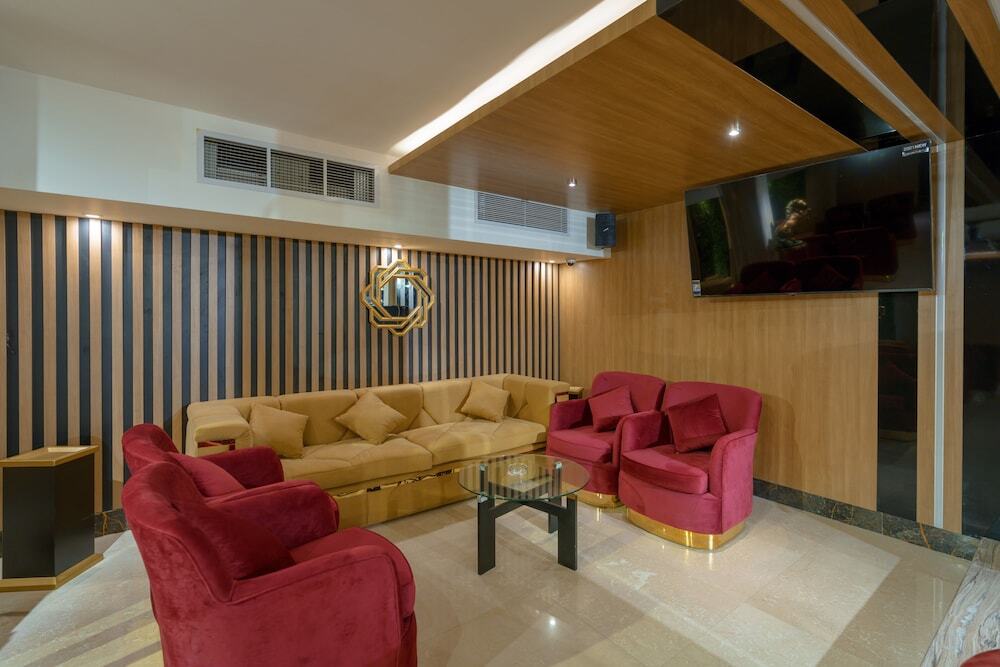 Minamark Beach Resort & Spa