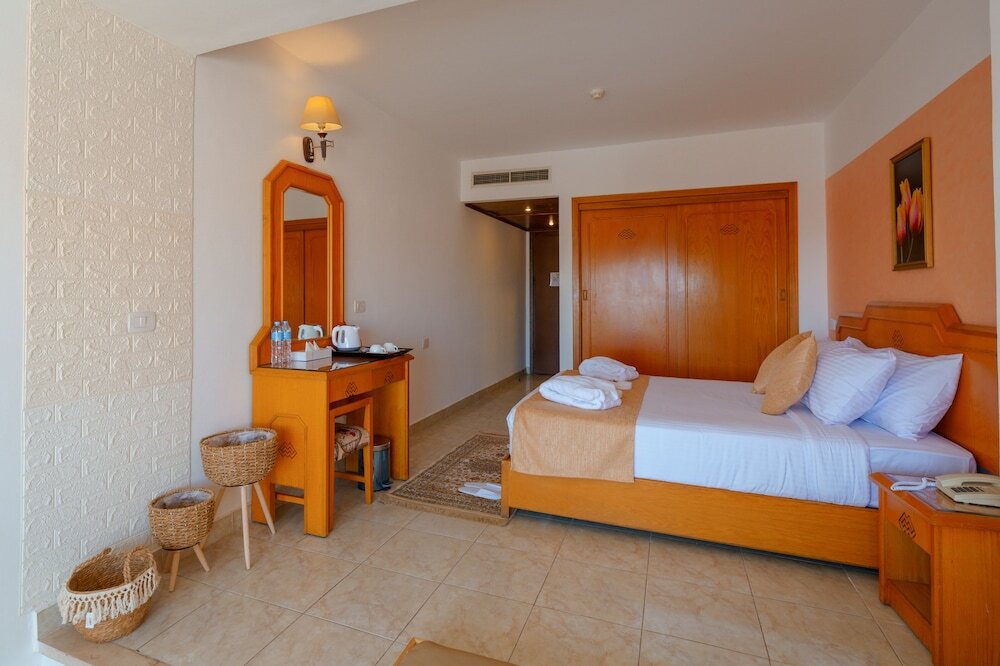 Minamark Beach Resort & Spa