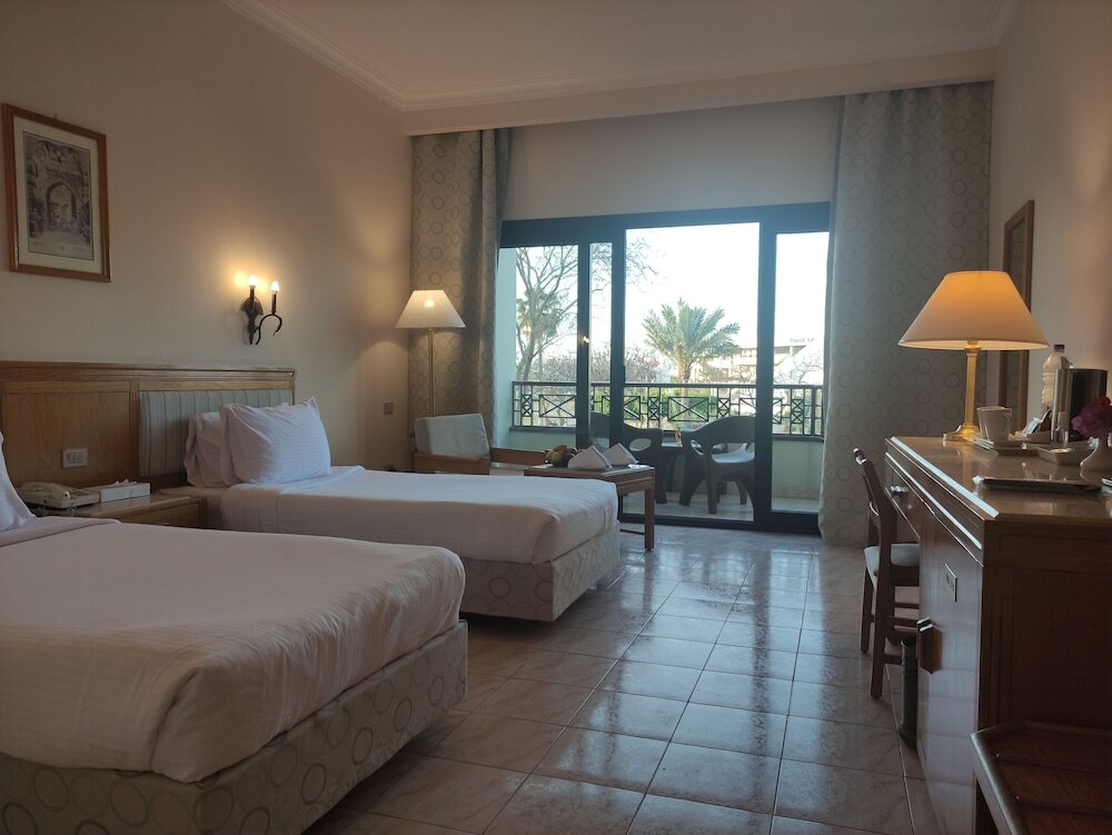 Sonesta Pharaoh Beach Resort