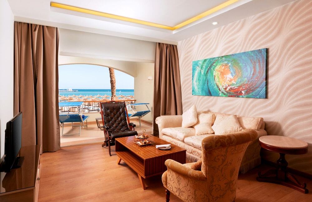 Pickalbatros Dana Beach Resort