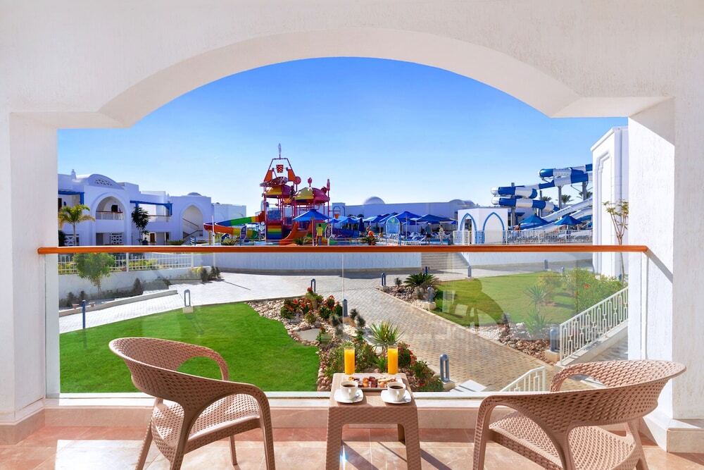 Pickalbatros Palace Resort